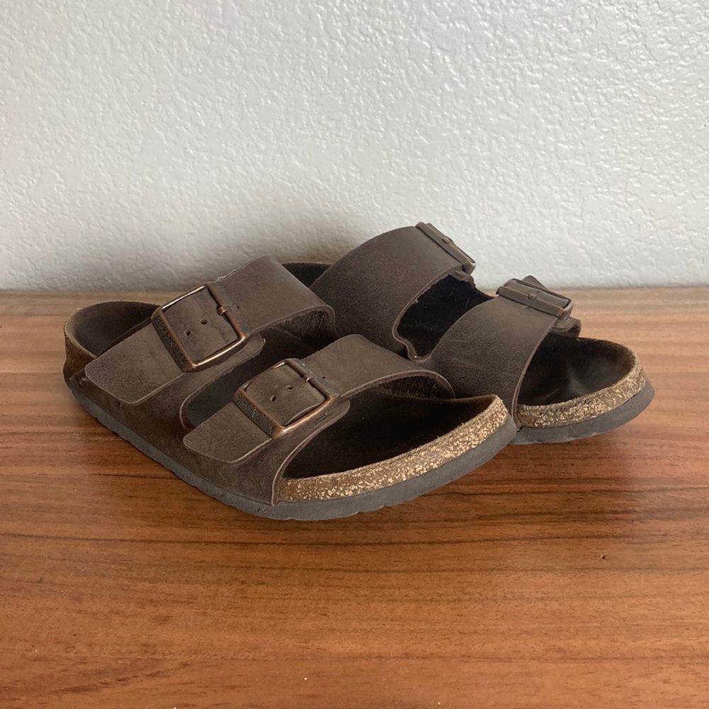 Classic Brown Leather Birkenstock Sandals women’s Size 7